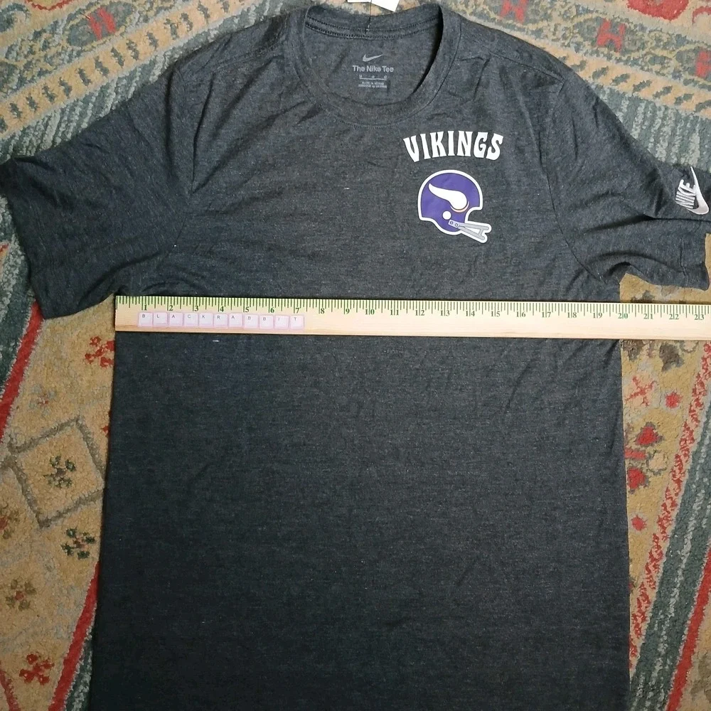 NWT Minnesota Vikings NFL‎ 1961 Nike Tee Shirt Heathered Grey Men's Medium $45